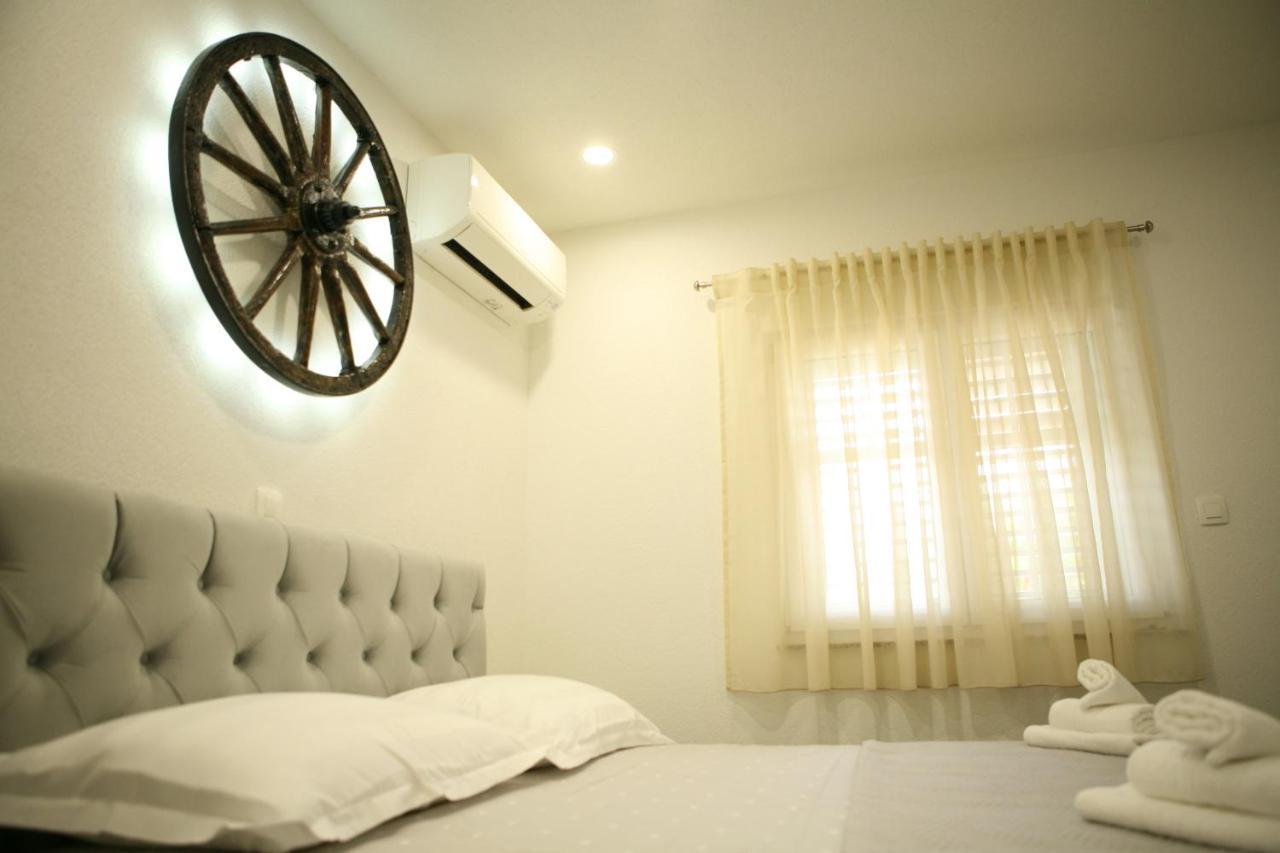 Apartments Old Town トロギール エクステリア 写真